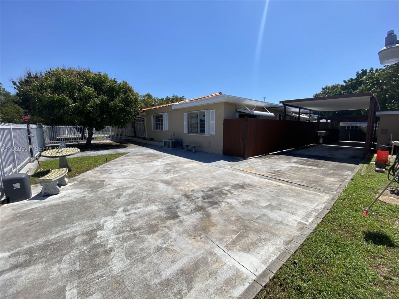 3300-3302 SW 10th St, Miami, FL 33135 Photo