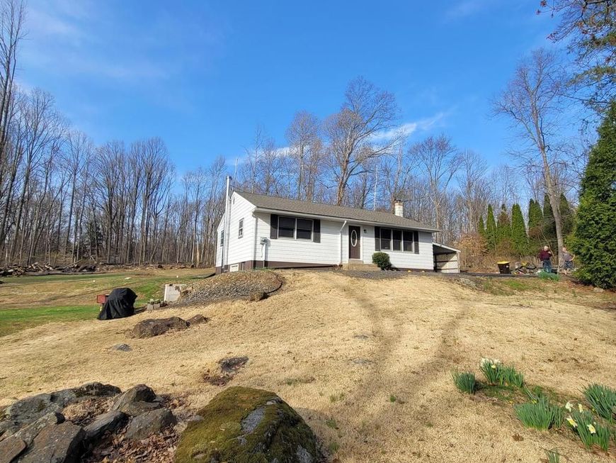 2720 Hauck Road, Green Lane, PA 18054 Main Photo