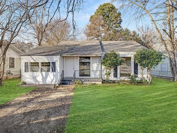 849 Singapore Drive, Wake Village, TX 75501