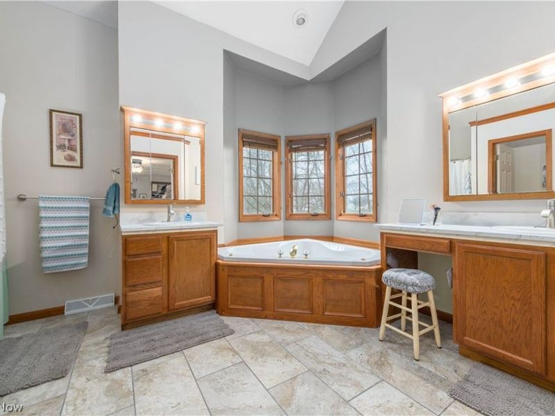 44565 Stang Road, Elyria, OH 44035 Photo 22