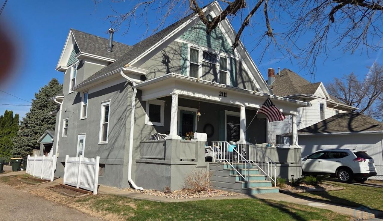 2111 S Newton, Sioux City, IA 51106 Main Photo