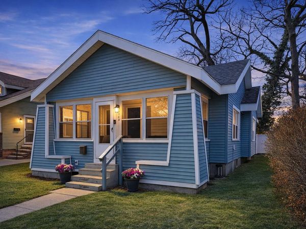 1743 Paris Avenue SE, Grand Rapids, MI 49507