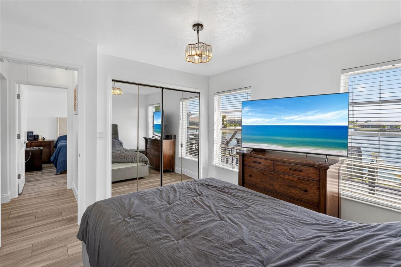 29 SE 10th Avenue, Cape Coral, FL 33990 Photo