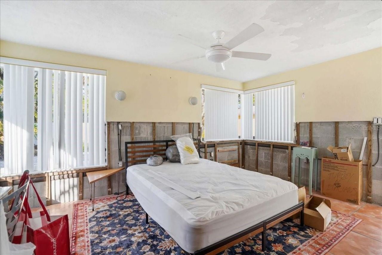 16007 Gulf Boulevard, Redington Beach, FL 33708 Photo