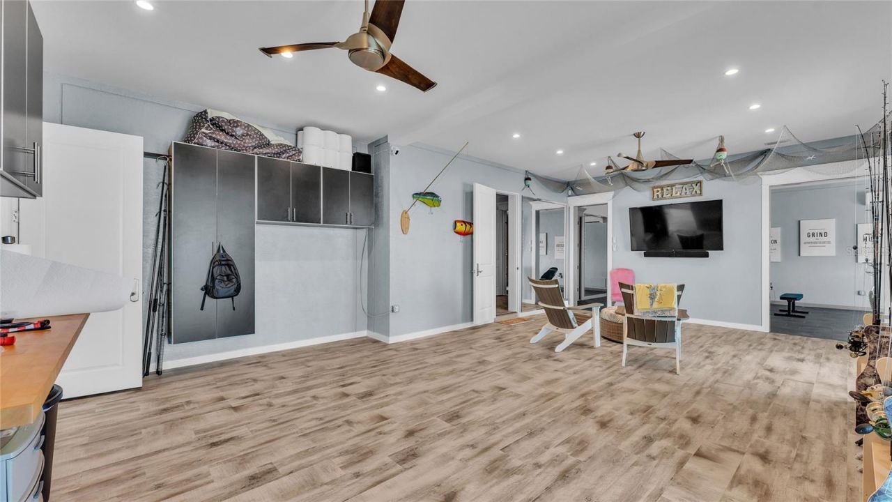 635 Key Royale Drive, Holmes Beach, FL 34217 Photo