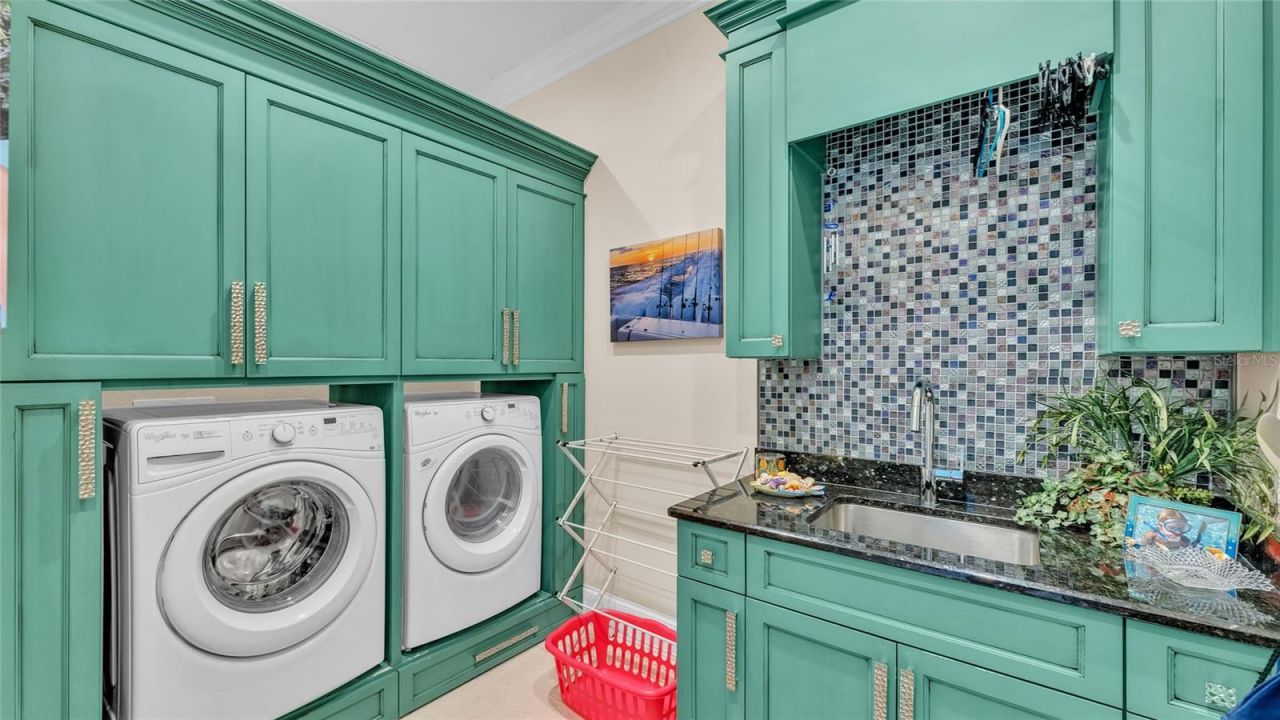 635 Key Royale Drive, Holmes Beach, FL 34217 Photo