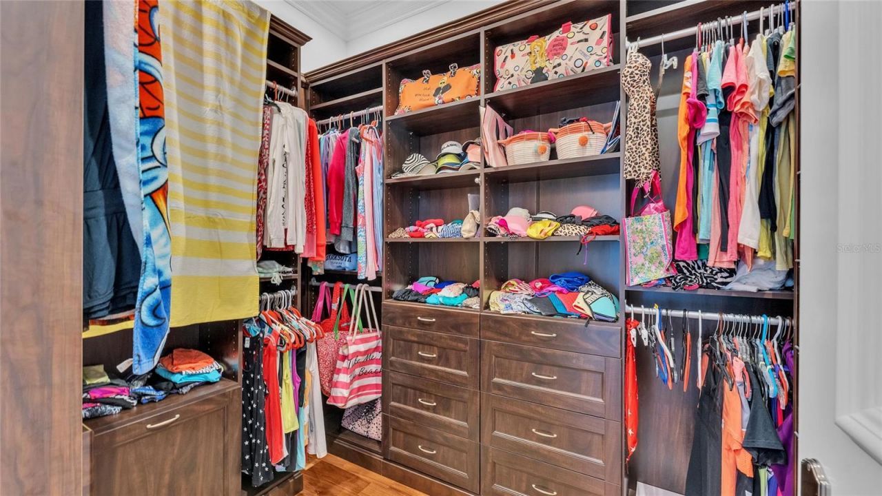 635 Key Royale Drive, Holmes Beach, FL 34217 Photo