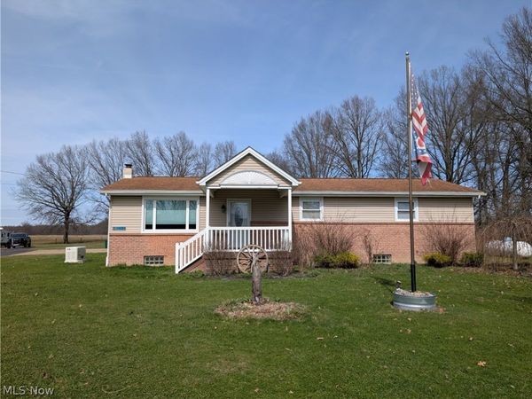 14086 Ellsworth Road , Berlin Center, OH 44401