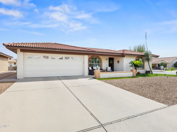 7807 E MEDINA Avenue, Mesa, AZ 85209