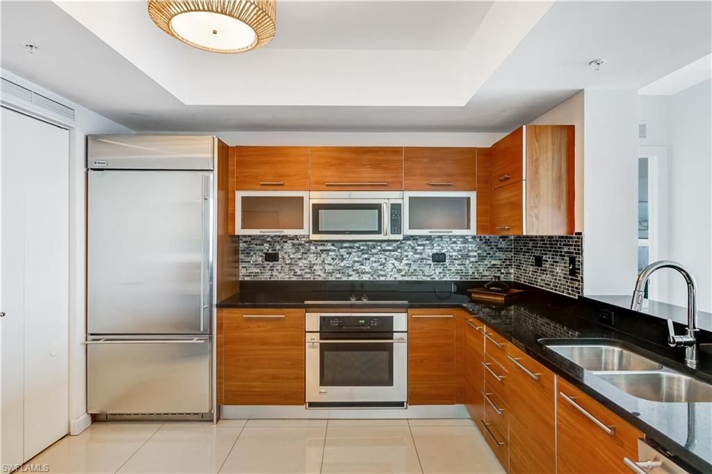 3000 Oasis Grand Blvd, Unit 2502, Fort Myers, FL 33916 Photo