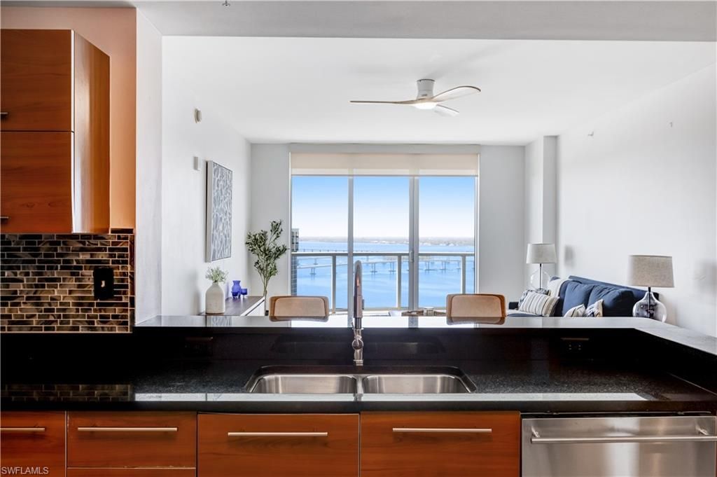 3000 Oasis Grand Blvd, Unit 2502, Fort Myers, FL 33916 Photo