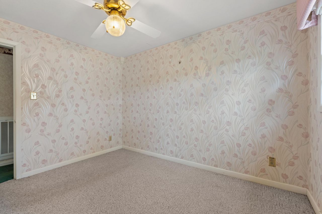 1623 Sherwood Dr. Photo 22