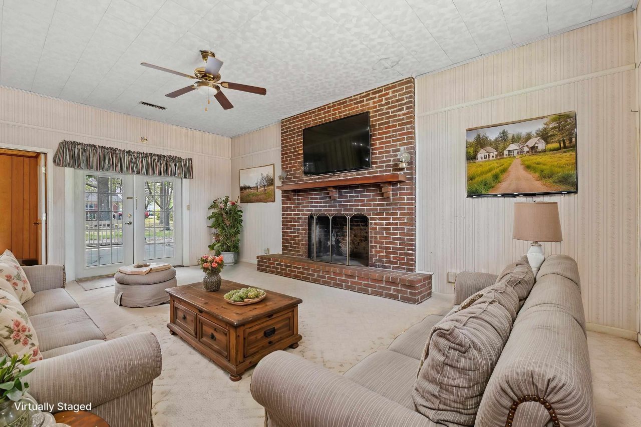 1623 Sherwood Dr. Photo 30