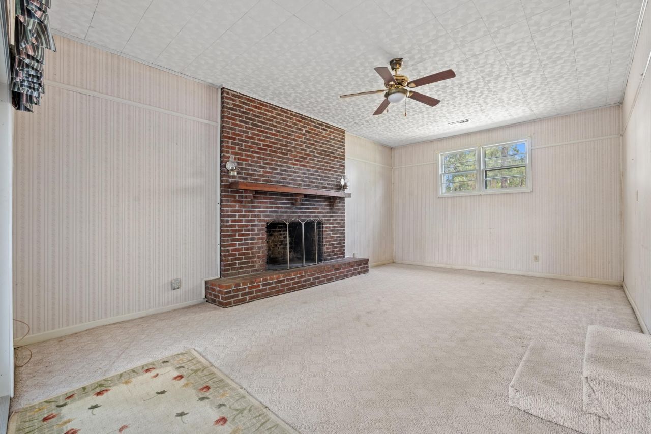 1623 Sherwood Dr. Photo 34