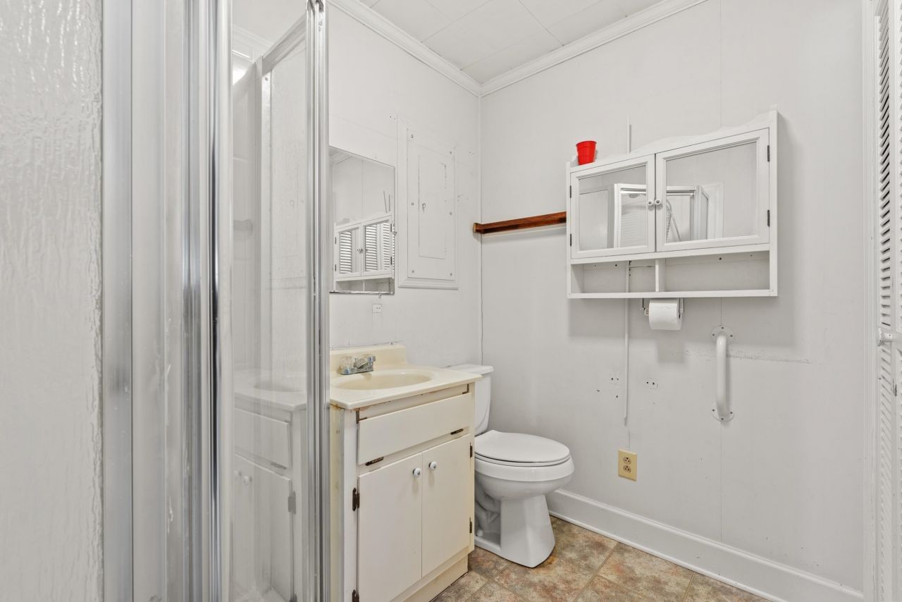 1623 Sherwood Dr. Photo 35
