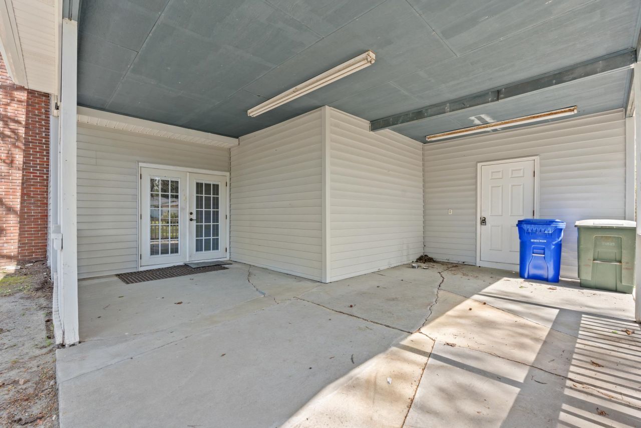 1623 Sherwood Dr. Photo 40