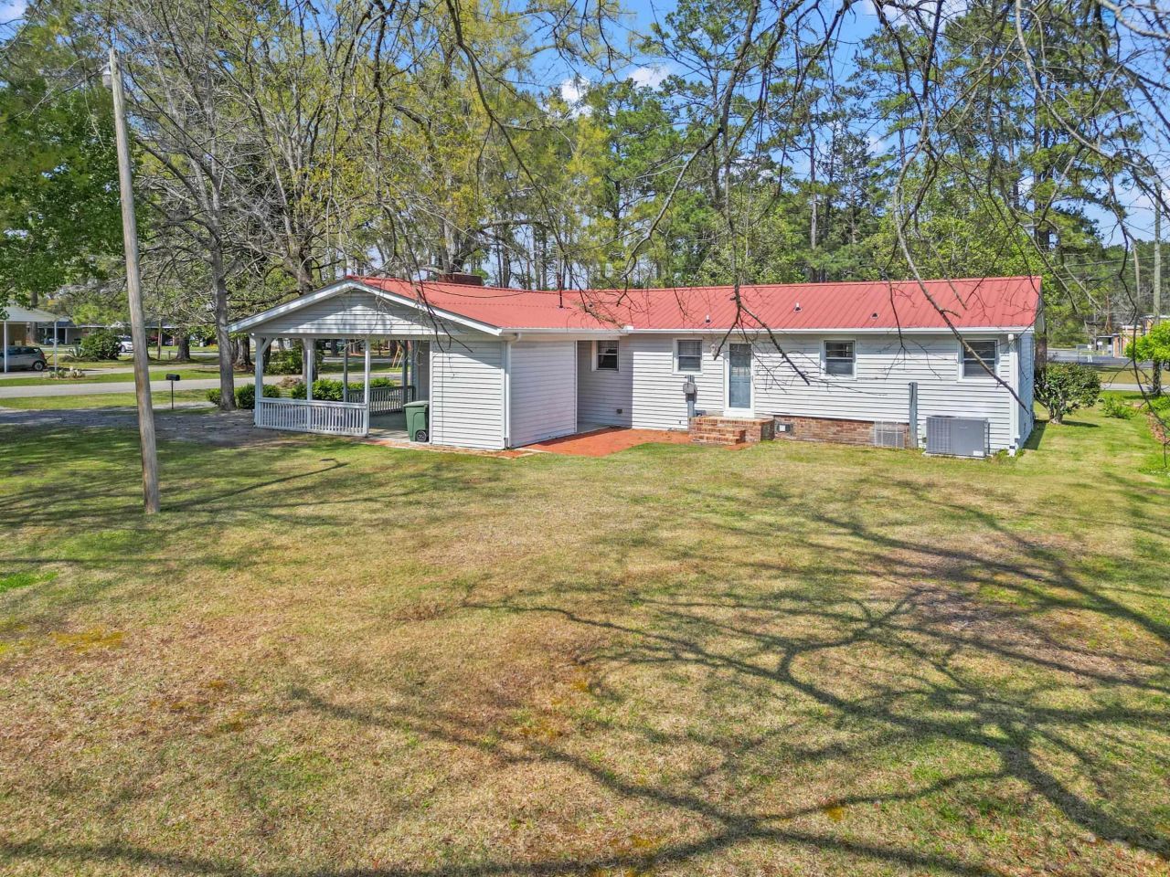 1623 Sherwood Dr. Photo 43