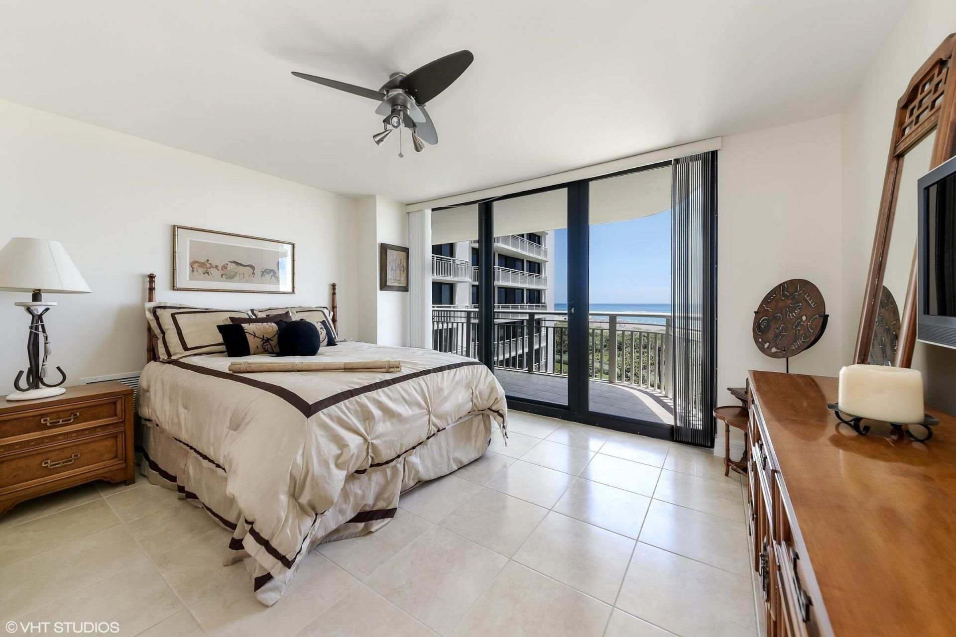 3000 N Ocean Drive, Unit 5e, Singer Island, FL 33404 Photo