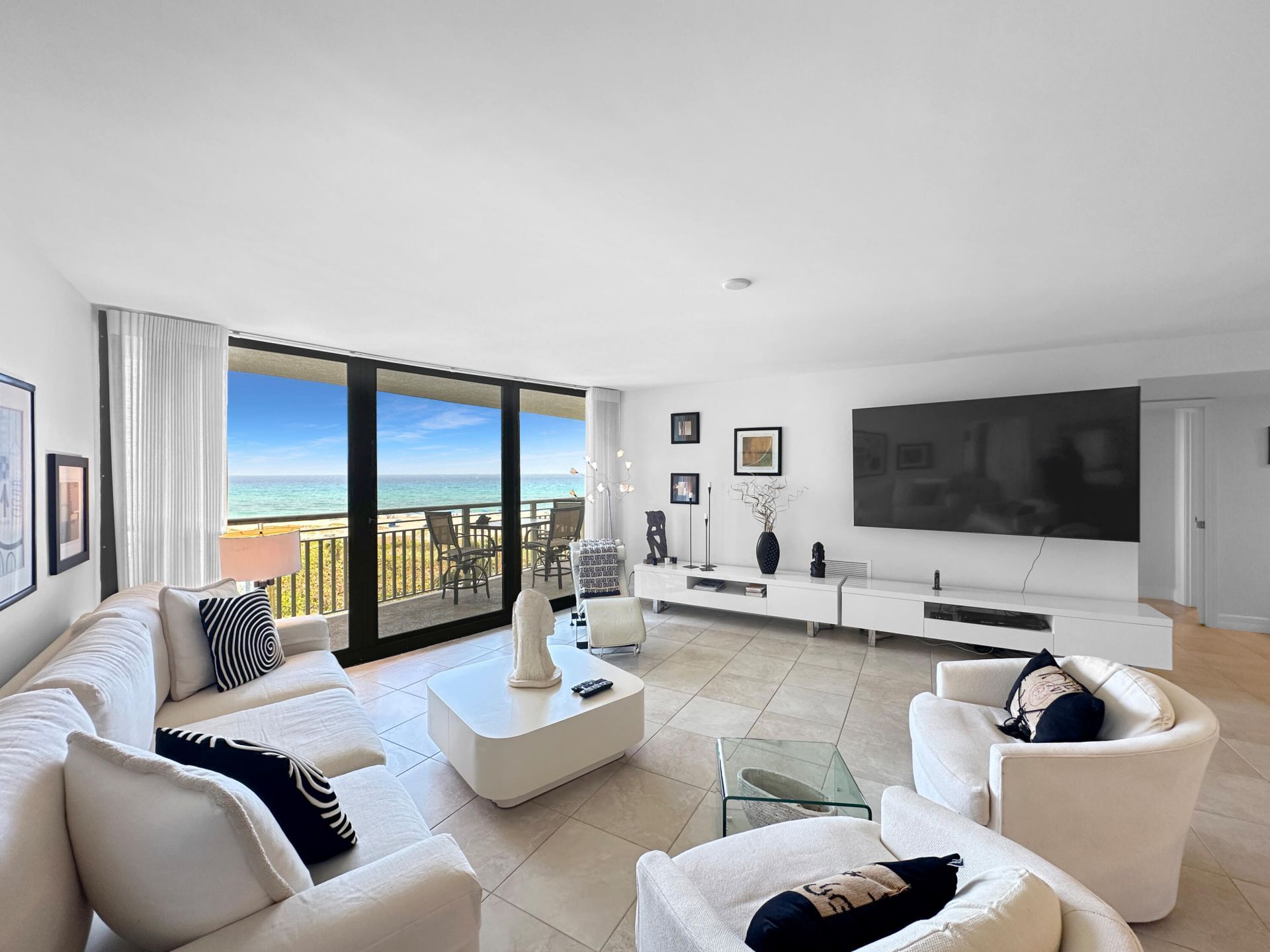 3000 N Ocean Drive, Unit 5e, Singer Island, FL 33404 Photo