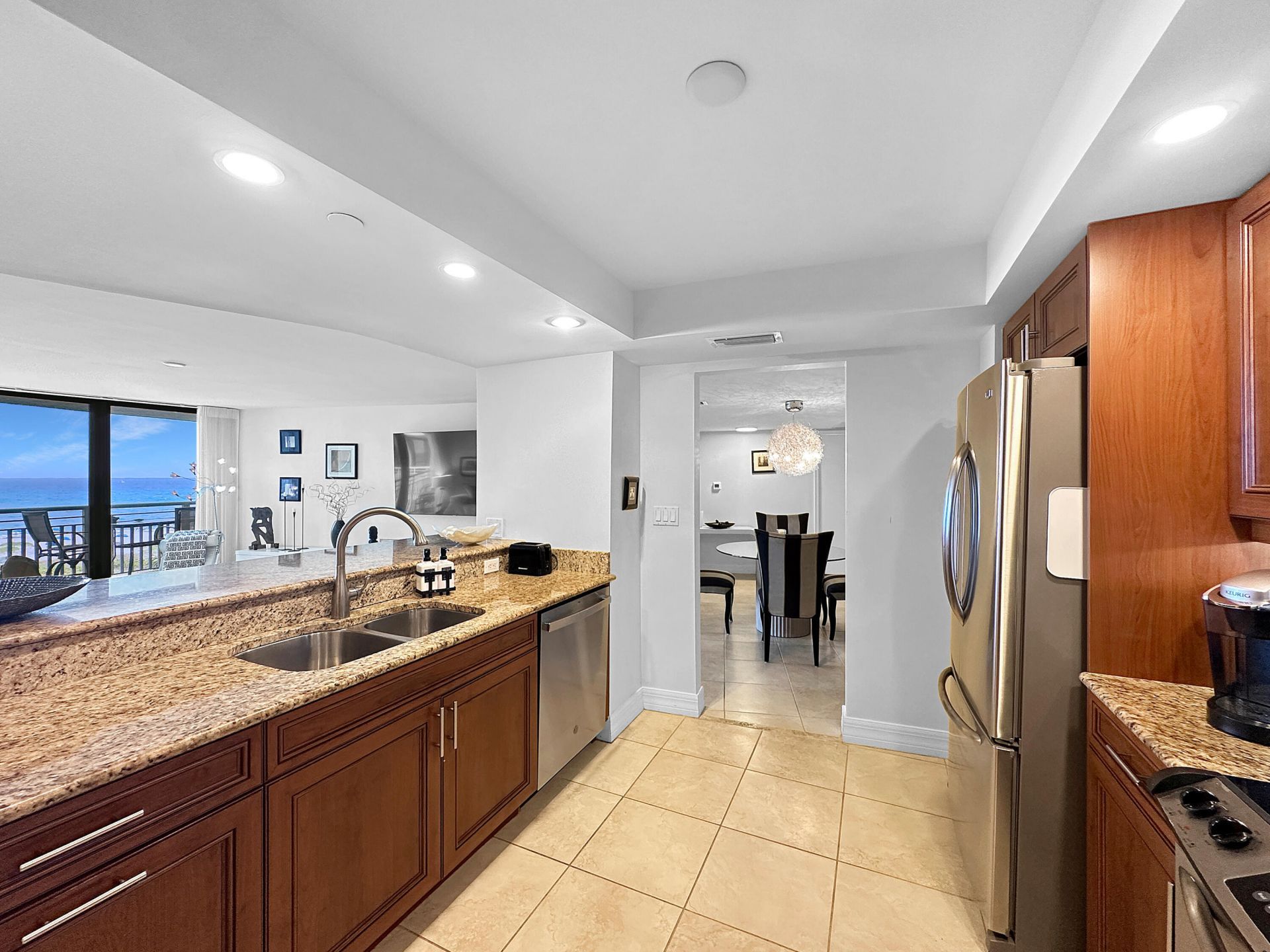 3000 N Ocean Drive, Unit 5e, Singer Island, FL 33404 Photo