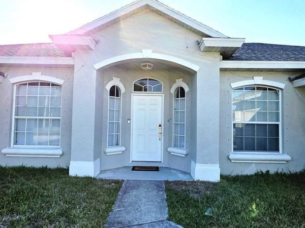 2572 SW Abelard Street, Port St. Lucie, FL 34953