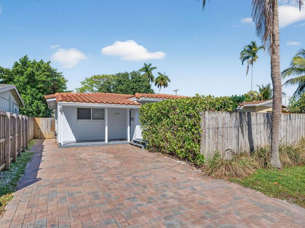1029 NE 9th Avenue, Fort Lauderdale, FL 33304
