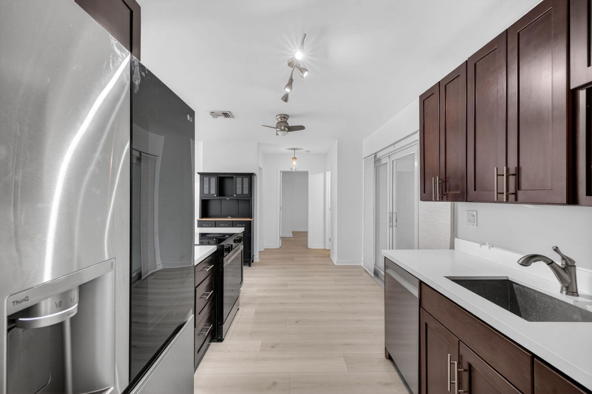 1029 NE 9th Avenue, Fort Lauderdale, FL 33304 Photo