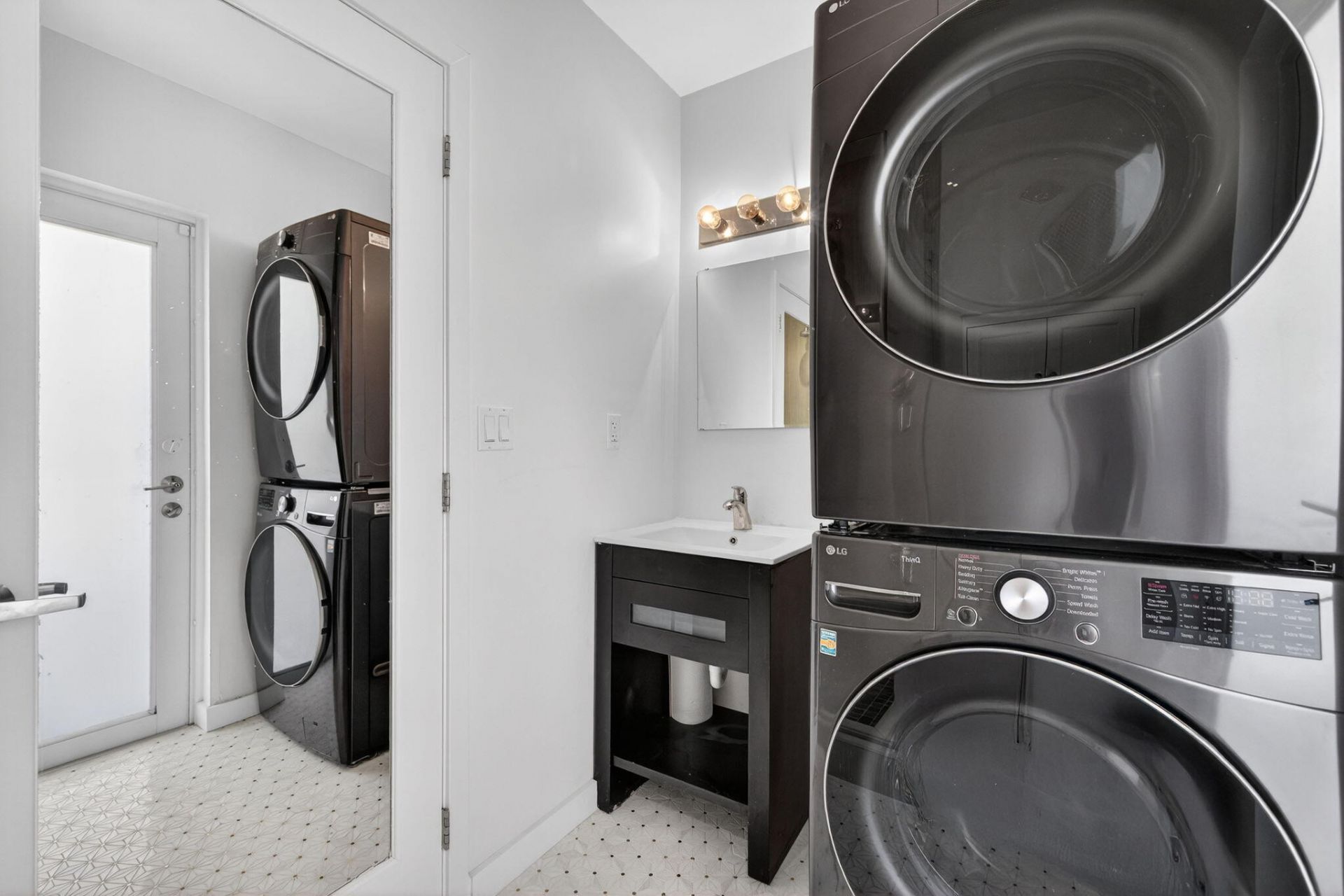 1029 NE 9th Avenue, Fort Lauderdale, FL 33304 Photo