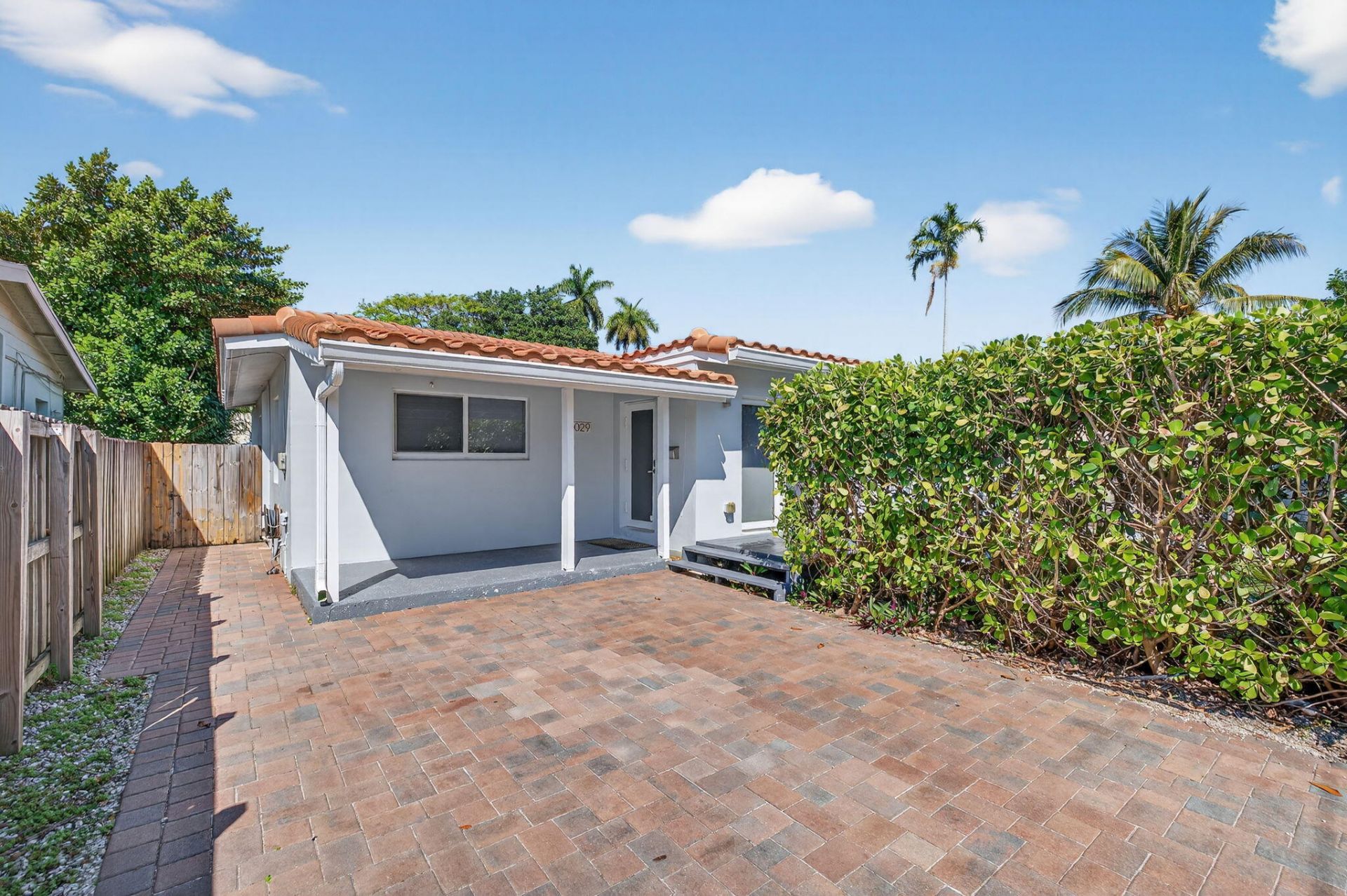 1029 NE 9th Avenue, Fort Lauderdale, FL 33304 Photo