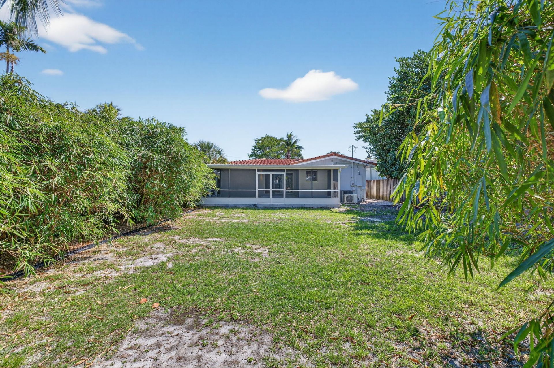 1029 NE 9th Avenue, Fort Lauderdale, FL 33304 Photo