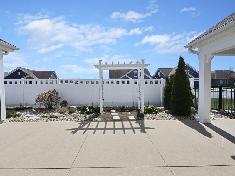 8165 Summitpoint Place , Lewis Center, OH 43035 Photo 24