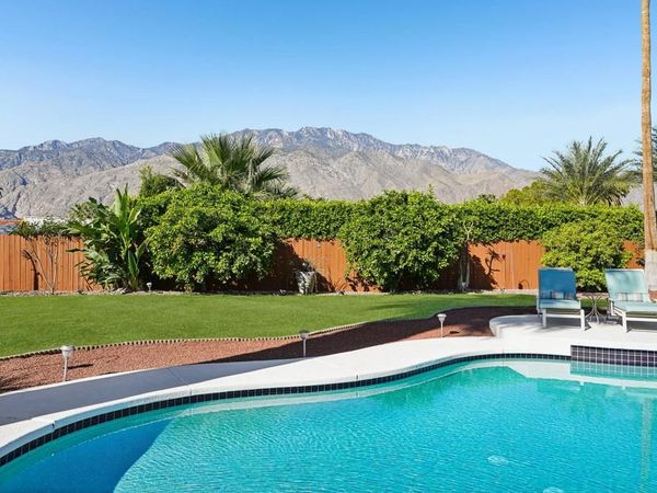 835 N Farrell Drive, Palm Springs, CA 92262