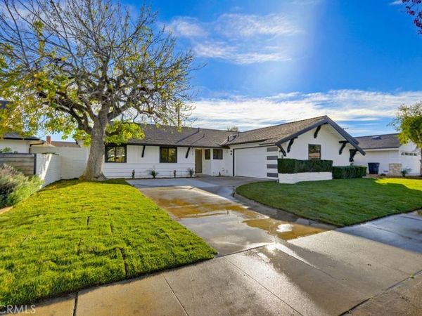 410 W Crystal View, Orange, CA 92865