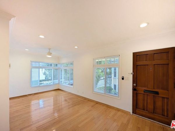 601 9th Street, Unit A, Santa Monica, CA 90402