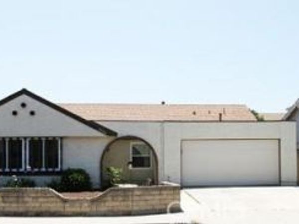 5326 Vista Real, Cypress, CA 90630