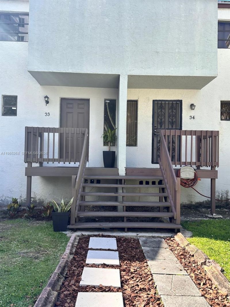 1901 NW S River Dr , Unit 33C, Miami, FL 33125 Photo