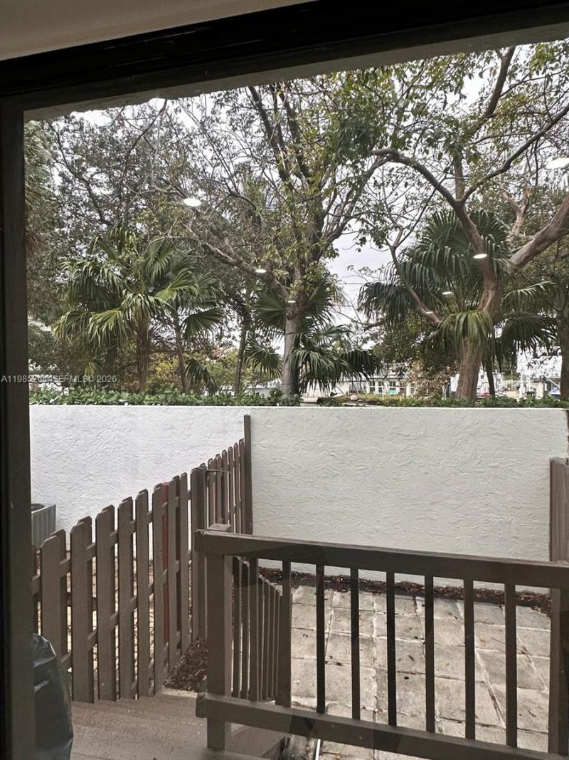 1901 NW S River Dr , Unit 33C, Miami, FL 33125 Photo