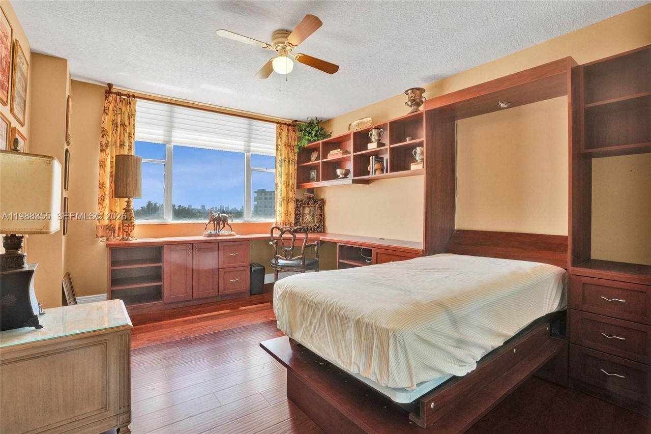 4001 Hillcrest Dr, Unit 817, Hollywood, FL 33021 Photo