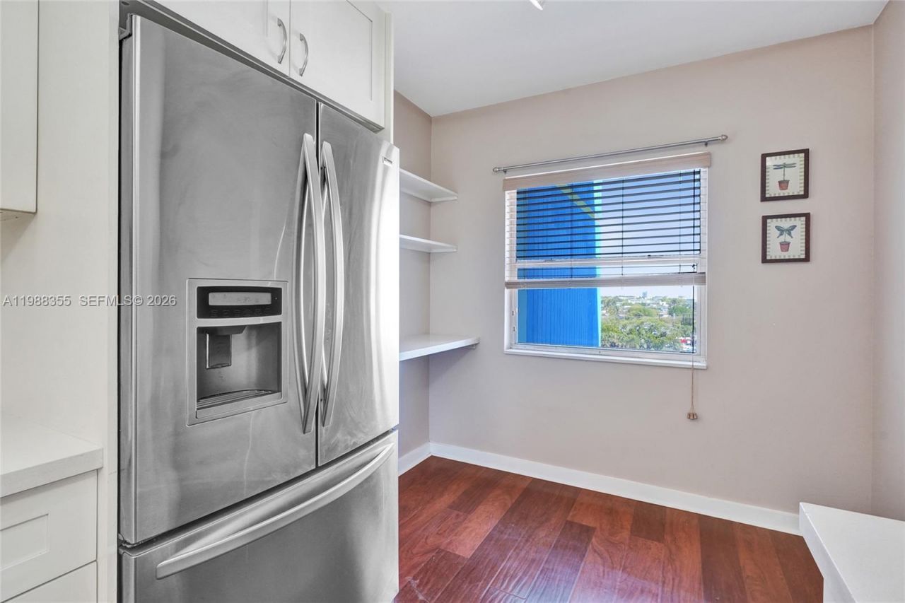 4001 Hillcrest Dr, Unit 817, Hollywood, FL 33021 Photo
