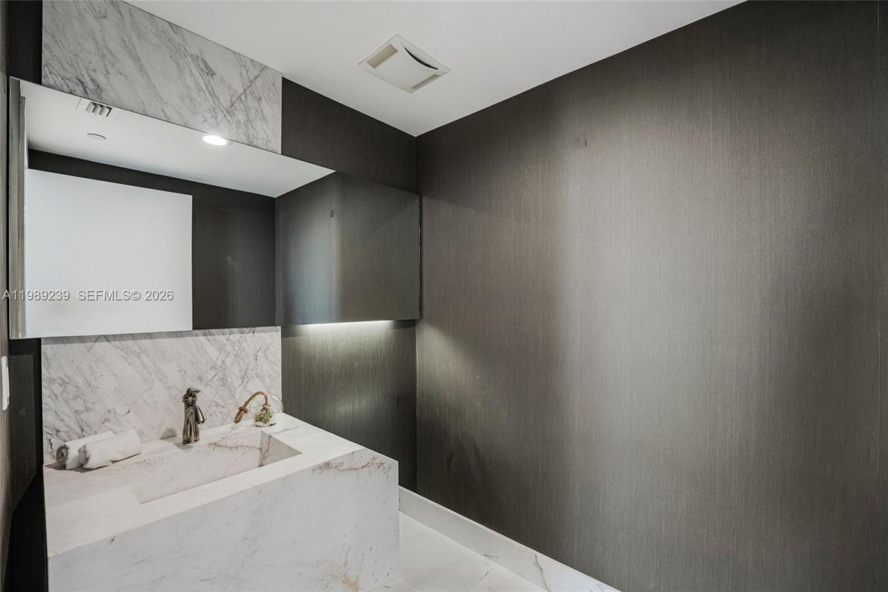 3301 NE 183rd St , Unit 1601, Aventura, FL 33160 Photo