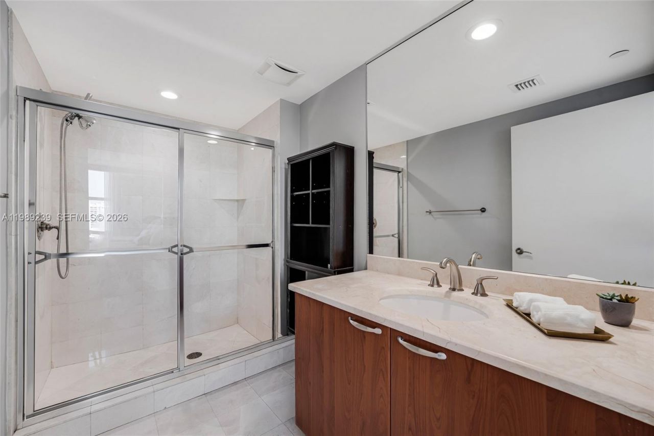 3301 NE 183rd St , Unit 1601, Aventura, FL 33160 Photo