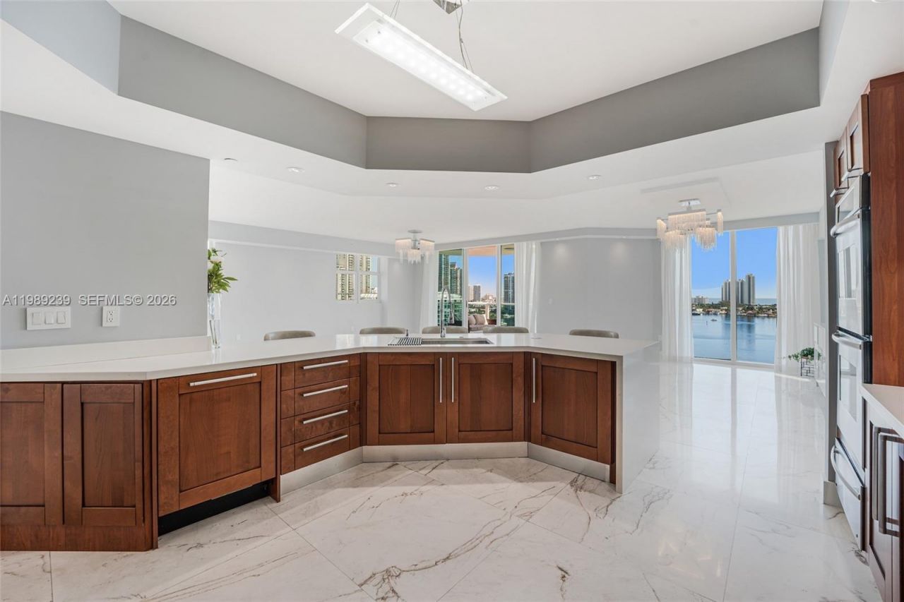 3301 NE 183rd St , Unit 1601, Aventura, FL 33160 Photo