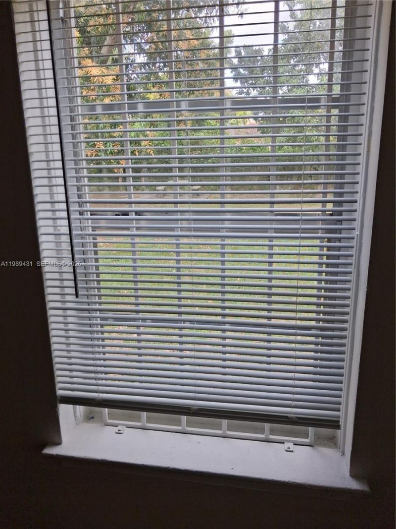 1043 NE 114th St, Biscayne Park, FL 33161 Photo