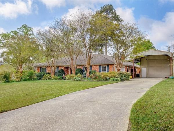 118 DEERBROOK Trail, Pineville, LA 71360