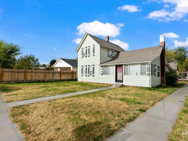 219 24th Ave S., Nampa, ID 83651