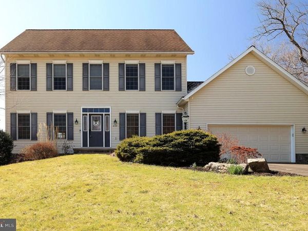 240 SUNDAY DRIVE , STATE COLLEGE, PA 16801