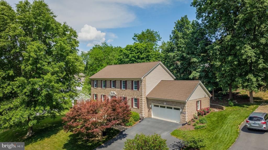 760 CONFEDERACY DRIVE, PENN LAIRD, VA 22846