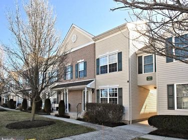 3004 CREEKSIDE COURT , Unit 42, WARRINGTON, PA 18976