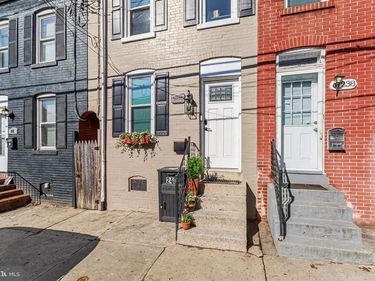 240 CORAL STREET, LANCASTER, PA 17603