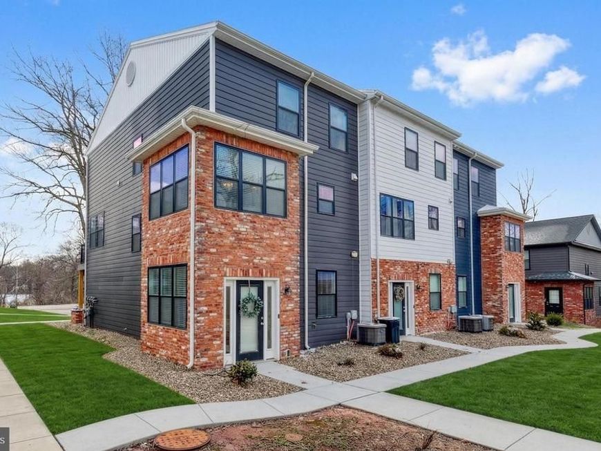 161 High Pointe Drive, Hummelstown, PA 17036 Main Photo